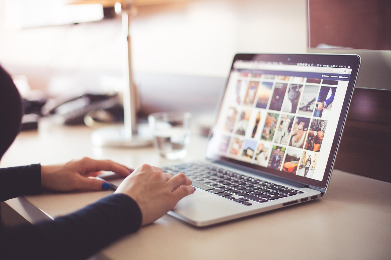 Computer, desk, typing — Discover CornishStuff - Your Go-To for Latest News and Updates