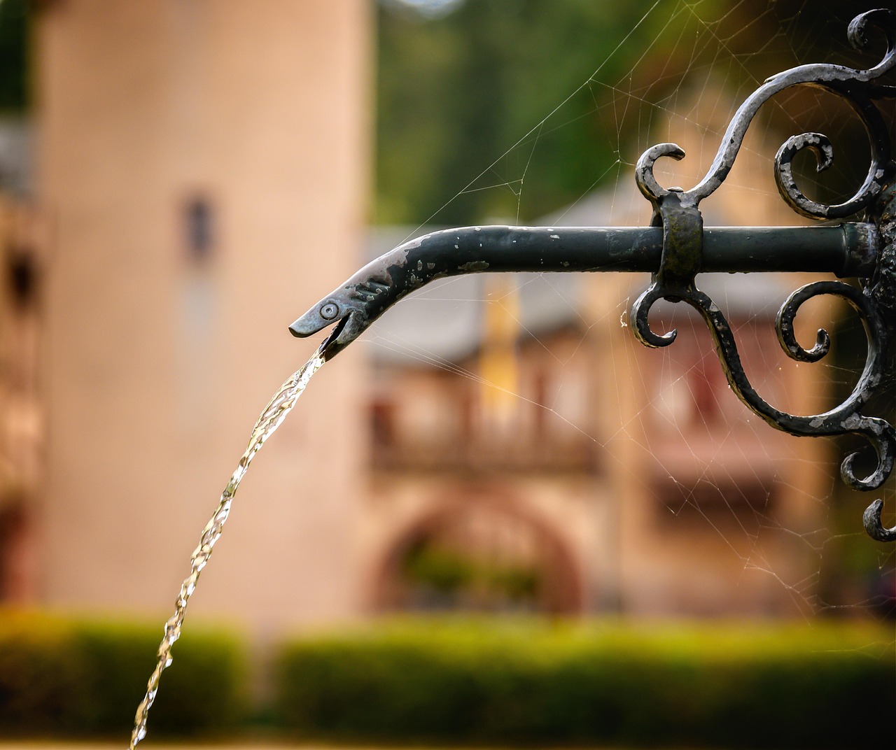 Fountain, water, water jet — What Kind of Online Business is Most Profitable?